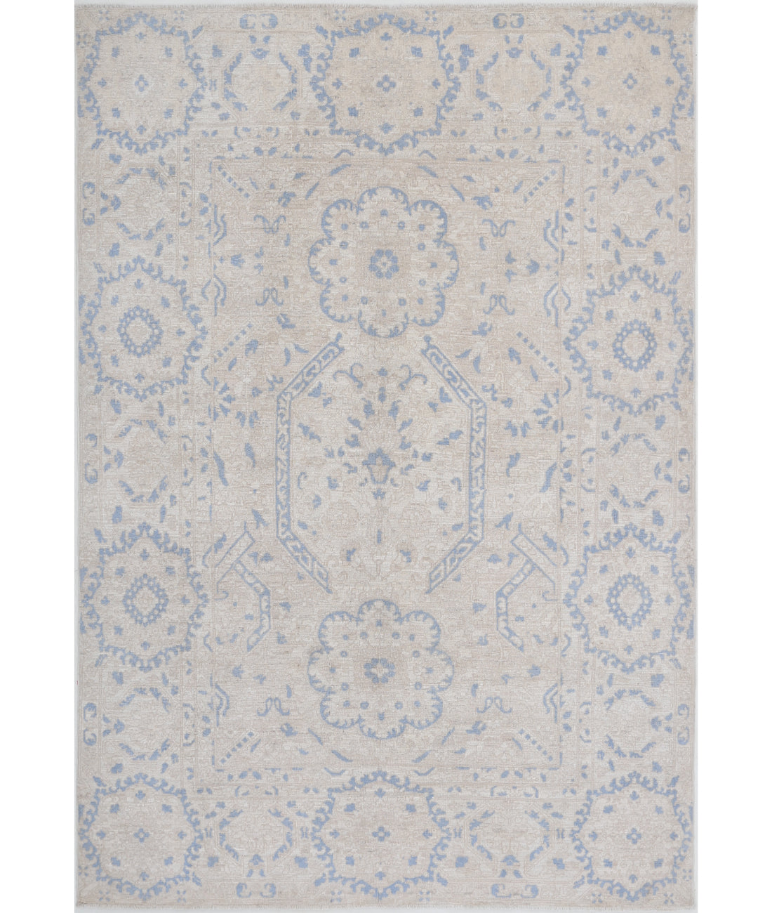 Hand Knotted Serenity Artemix Wool Rug - 4&#39;10&#39;&#39; x 7&#39;2&#39;&#39; 4&#39;10&#39;&#39; x 7&#39;2&#39;&#39; (145 X 215) / Ivory / Ivory