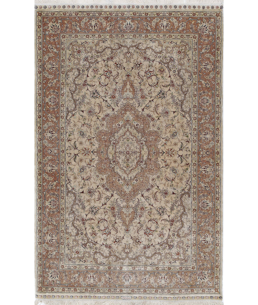 Hand Knotted Masterpiece Hereke Fine Silk Rug - 2&#39;7&#39;&#39; x 4&#39;0&#39;&#39; 2&#39;7&#39;&#39; x 4&#39;0&#39;&#39; (78 X 120) / Ivory / Taupe