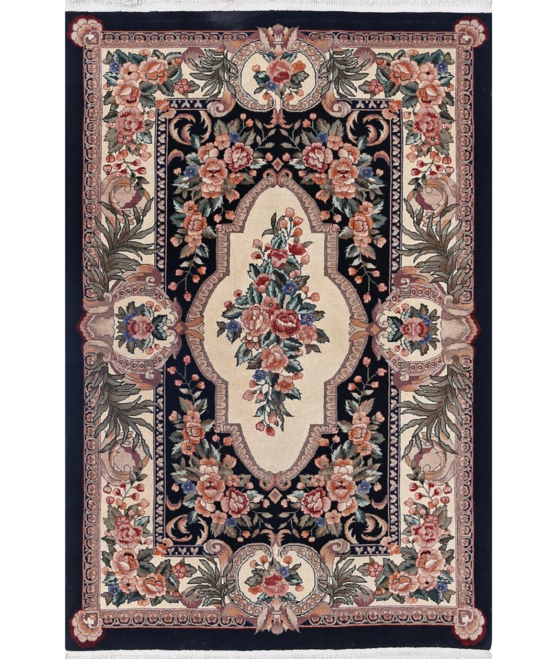 Hand Knotted Heritage Persian Style Wool Rug - 3'10'' x 5'10'' 3' 10" X 5' 10" (117 X 178) / Ivory / Black