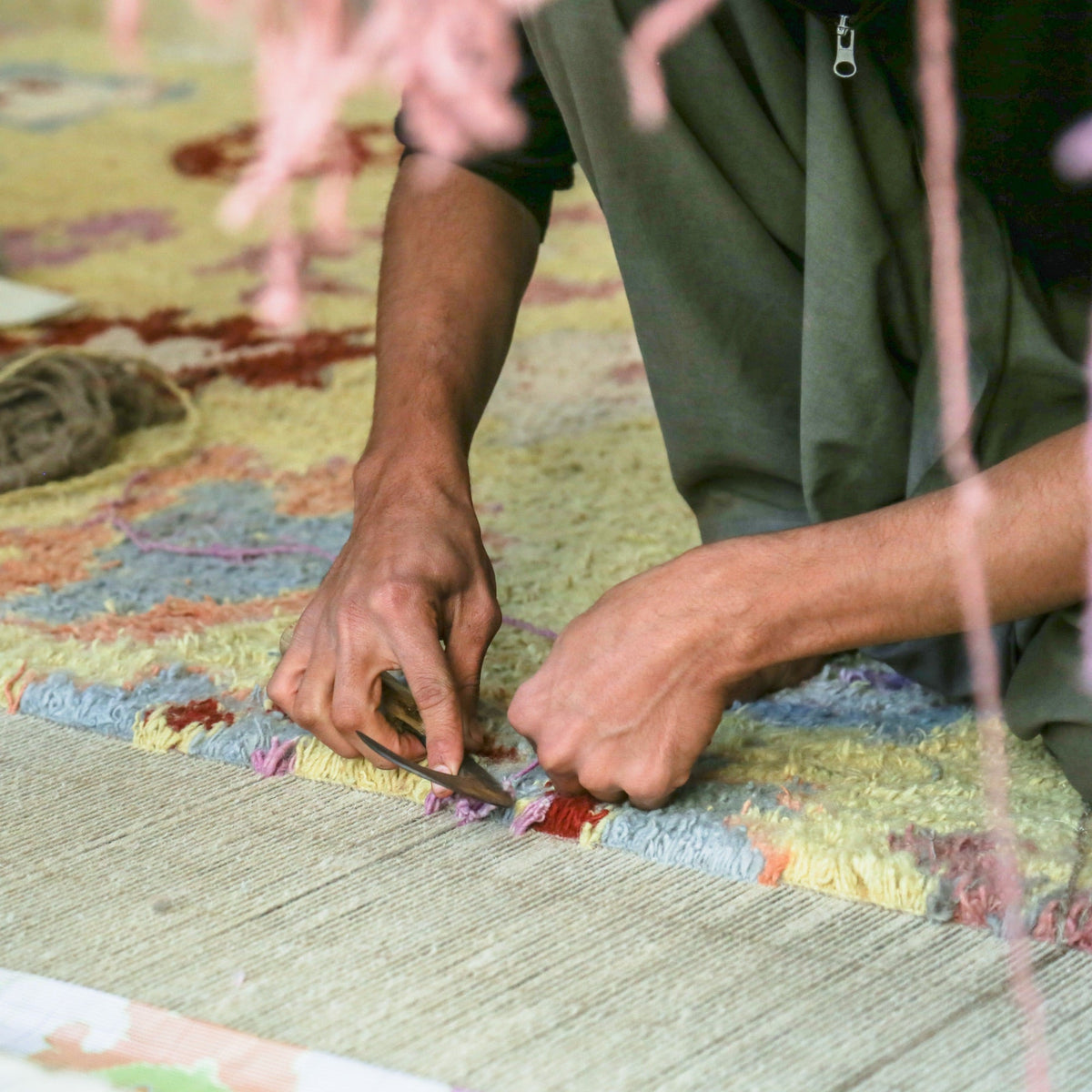 How a Hand-Knotted Rug Is Made — From Fleece to Floor | Arteverk