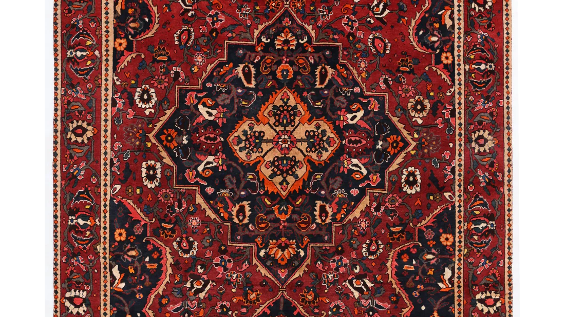 Bakhtiari Rugs — A Complete Guide to the Persian Garden Design, History & How to Choose One