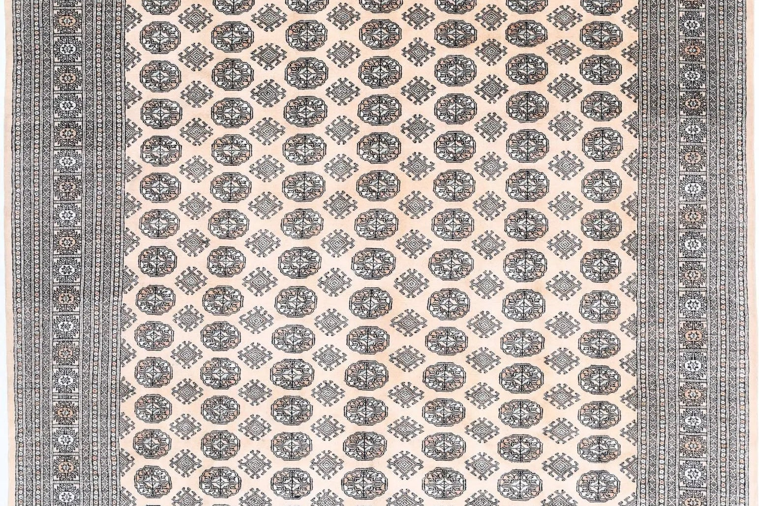 Bokhara Rugs — A Complete Guide to the Turkmen Gul, History & How to Choose One
