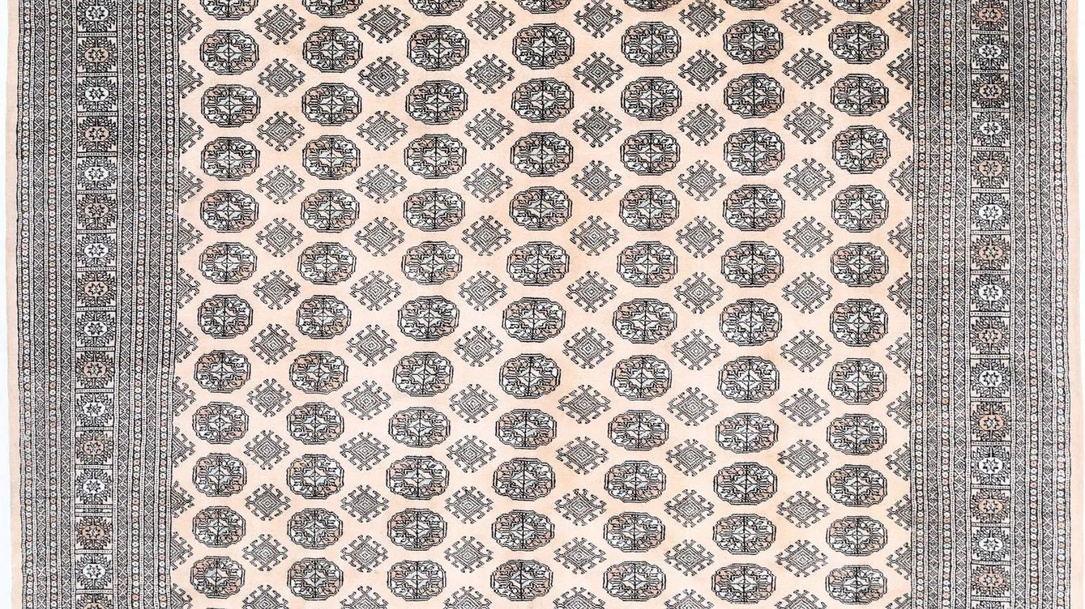 Bokhara Rugs — A Complete Guide to the Turkmen Gul, History & How to Choose One