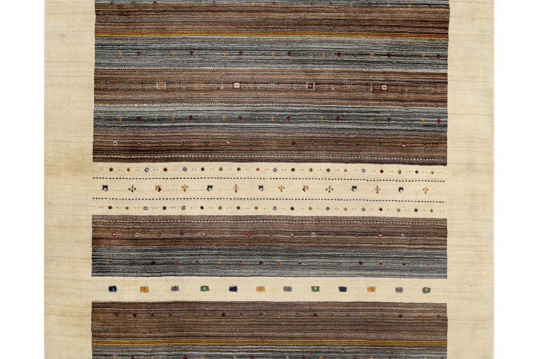 Lori Baft Rugs — A Complete Guide to the Plush Minimalist Rug, History & How to Choose One