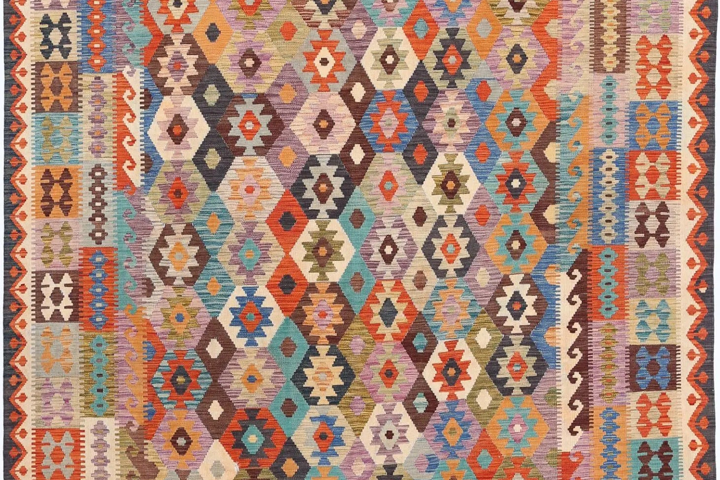 Kilim Rugs — A Complete Guide to the Flatweave Tradition, History & How to Choose One