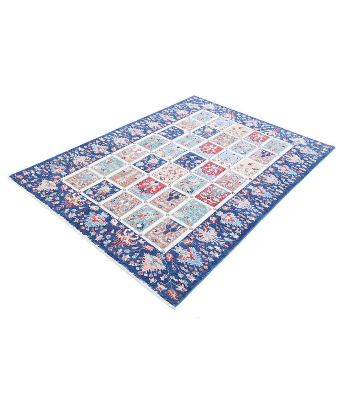 Hand Knotted Bakhtiari Wool Rug - 4'9'' x 6'8'' 4'9'' x 6'8'' (143 X 200) / Ivory / Blue