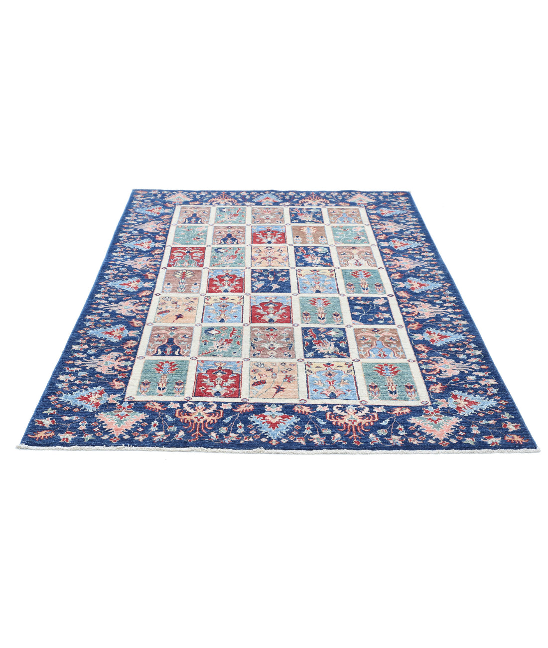 Hand Knotted Bakhtiari Wool Rug - 4'9'' x 6'8'' 4'9'' x 6'8'' (143 X 200) / Ivory / Blue