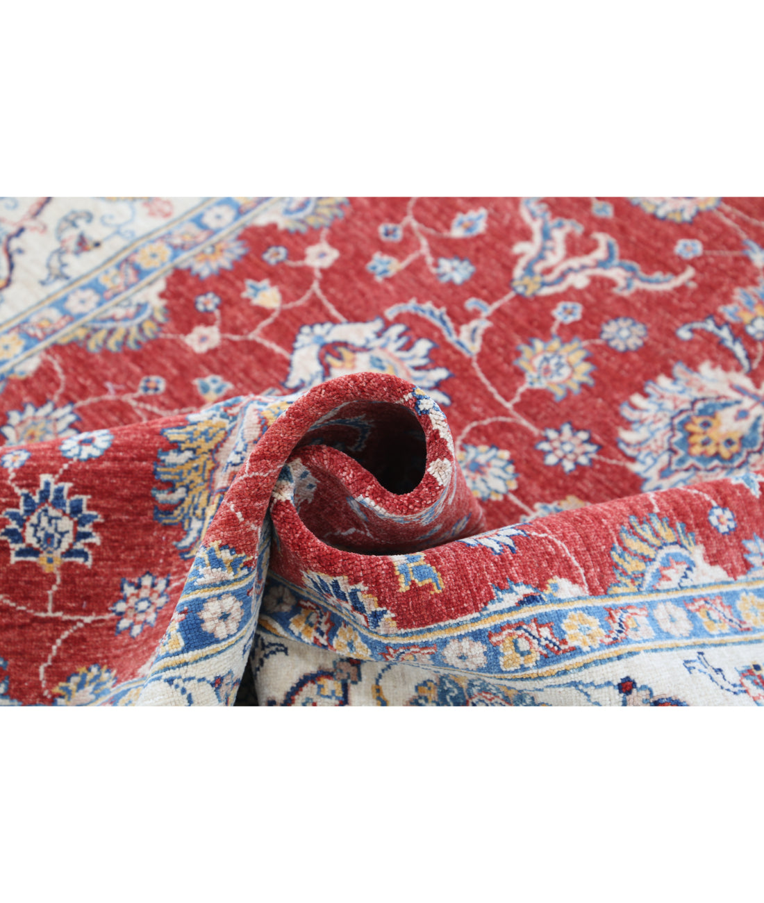 Hand Knotted Ziegler Farhan Wool Rug - 4'11'' x 6'7'' 4'11'' x 6'7'' (148 X 198) / Red / Ivory