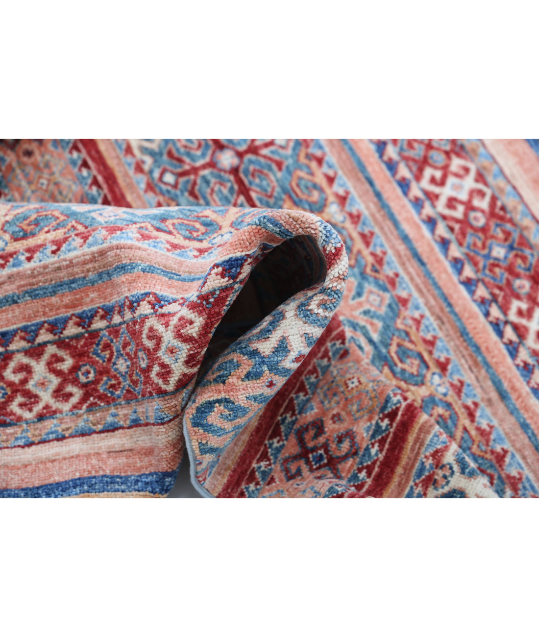 Hand Knotted Khurjeen Wool Rug - 2'8'' x 3'10'' 2'8'' x 3'10'' (80 X 115) / Multi / Multi