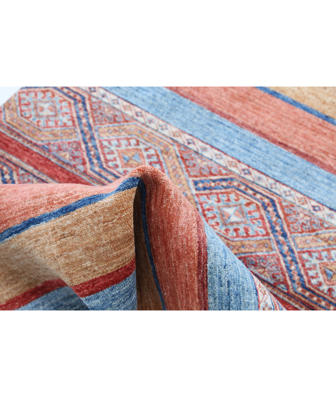 Hand Knotted Khurjeen Wool Rug - 2'11'' x 4'9'' 2'11'' x 4'9'' (88 X 143) / Multi / Multi