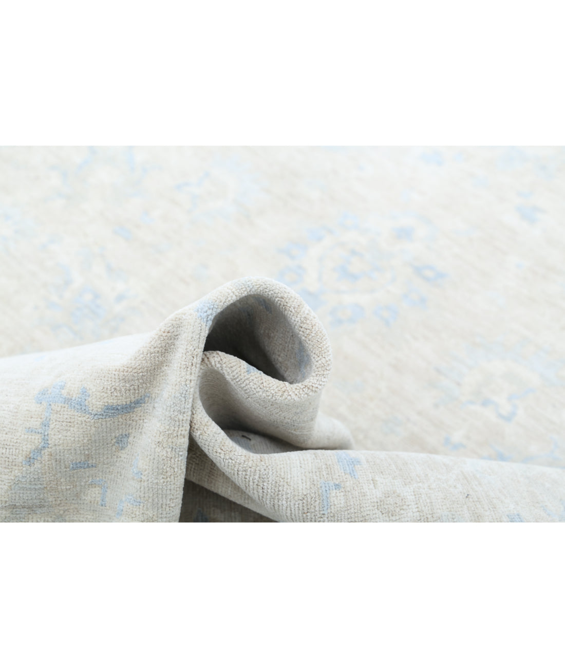 Hand Knotted Serenity Artemix Wool Rug - 8'8'' x 11'4'' 8'8'' x 11'4'' (260 X 340) / Beige / Ivory