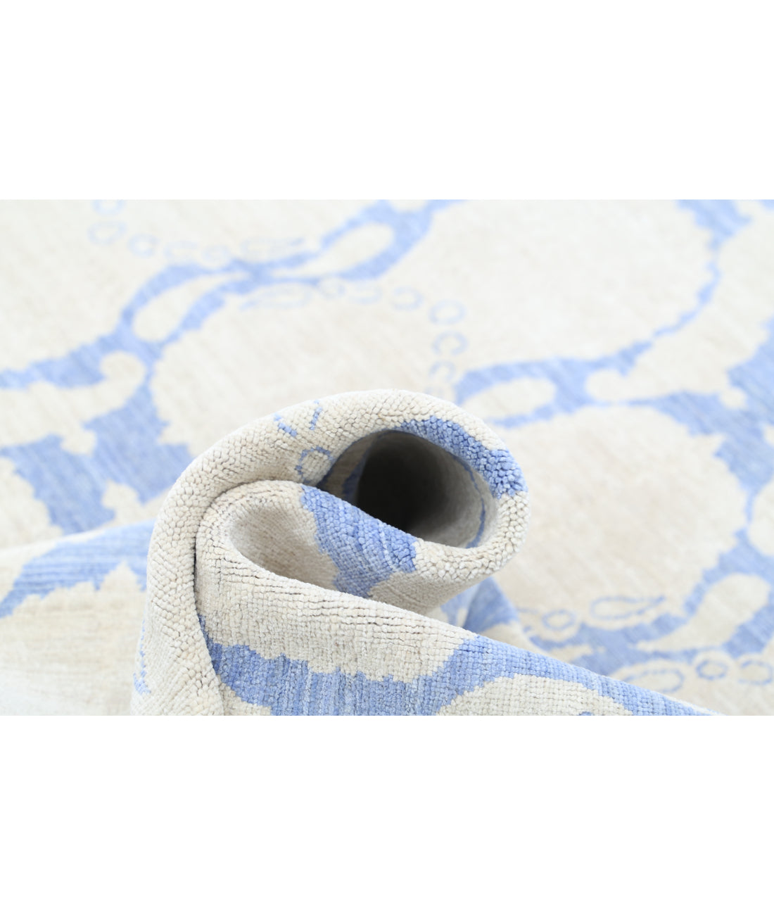 Hand Knotted Serenity Artemix Wool Rug - 8'10'' x 11'5'' 8'10'' x 11'5'' (265 X 343) / Blue / Ivory