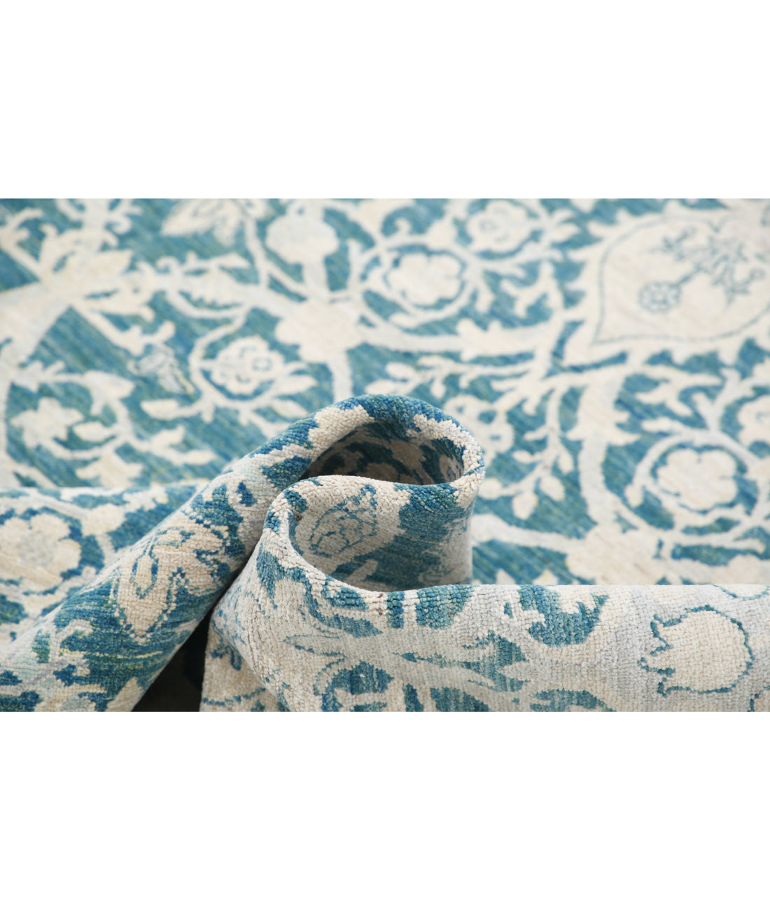 Hand Knotted Serenity Artemix Wool Rug - 8'10'' x 11'11'' 8'10'' x 11'11'' (265 X 358) / Green / Ivory