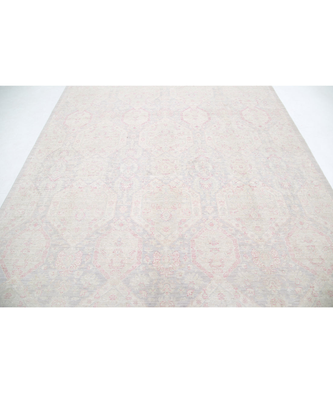 Hand Knotted Serenity Artemix Wool Rug - 8'0'' x 10'0'' 8'0'' x 10'0'' (240 X 300) / Grey / Red