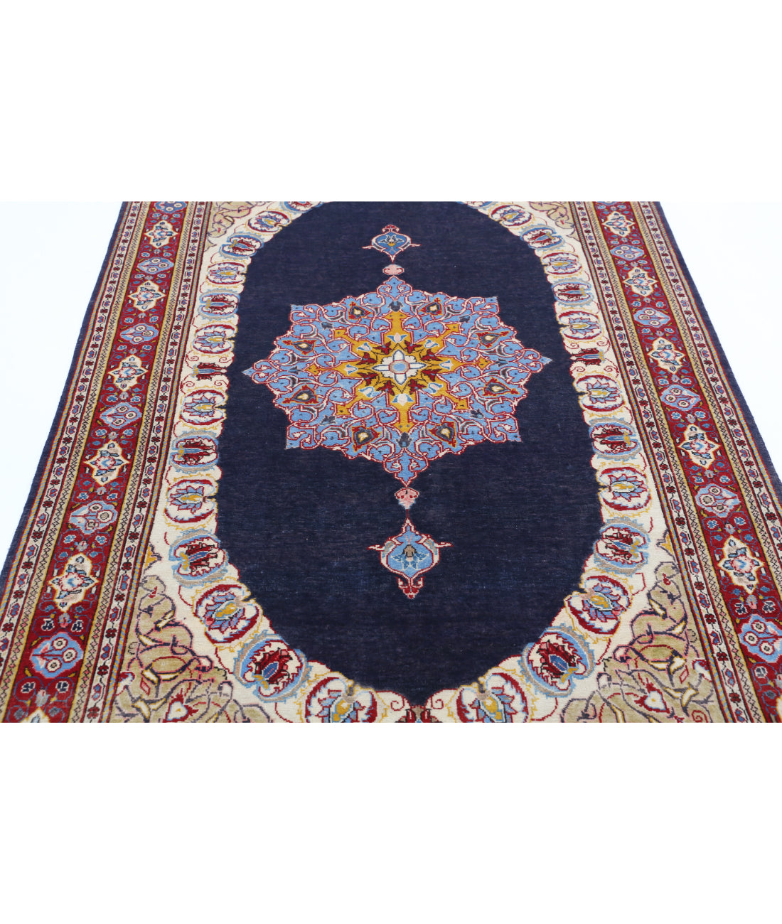 Hand Knotted Persian Kashan Wool Rug - 4'4'' x 7'3'' 4'4'' x 7'3'' (130 X 218) / Blue / Red