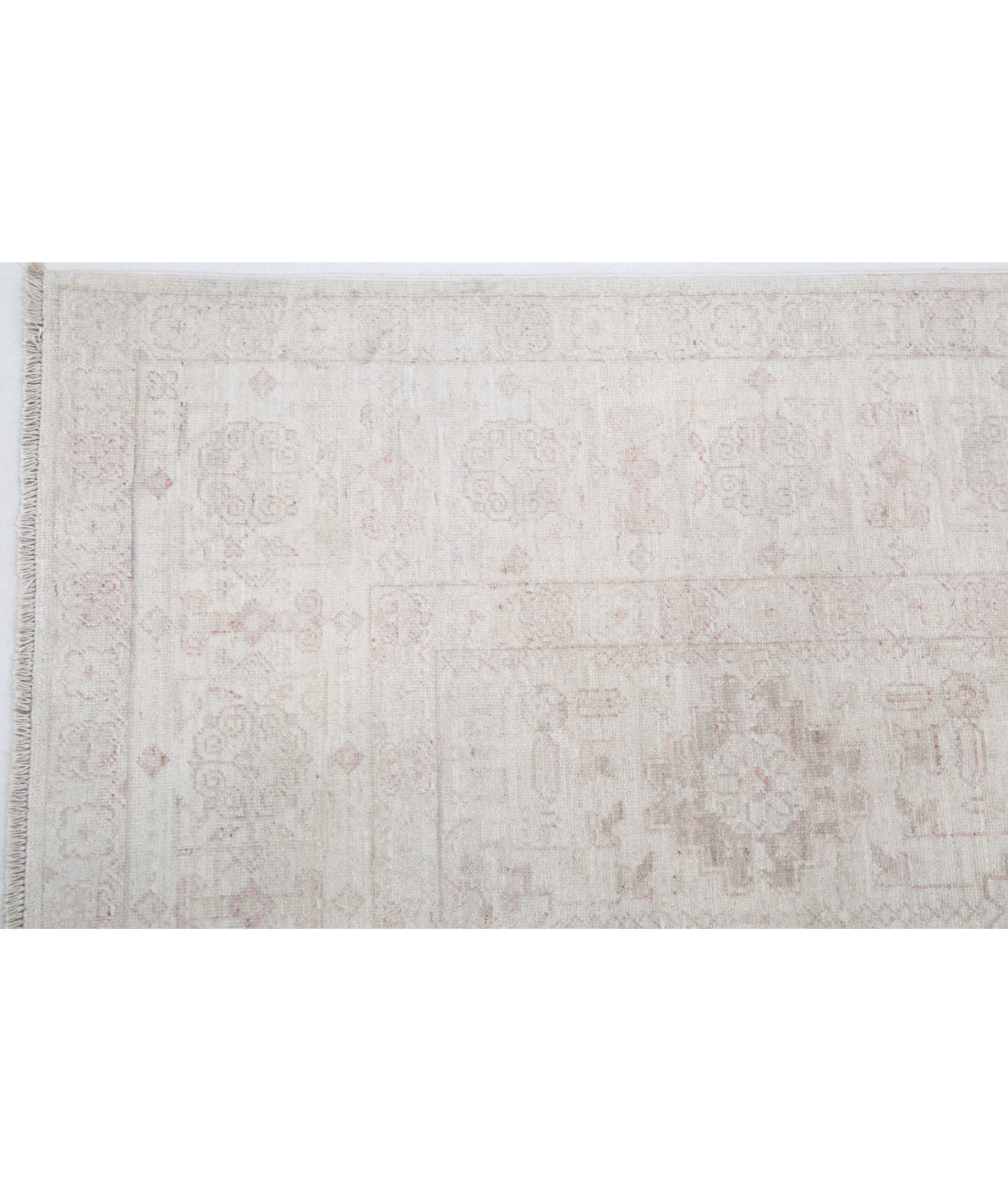 Hand Knotted Serenity Wool Rug - 6'1'' x 8'6'' 6'1'' x 8'6'' (183 X 255) / Ivory / Taupe