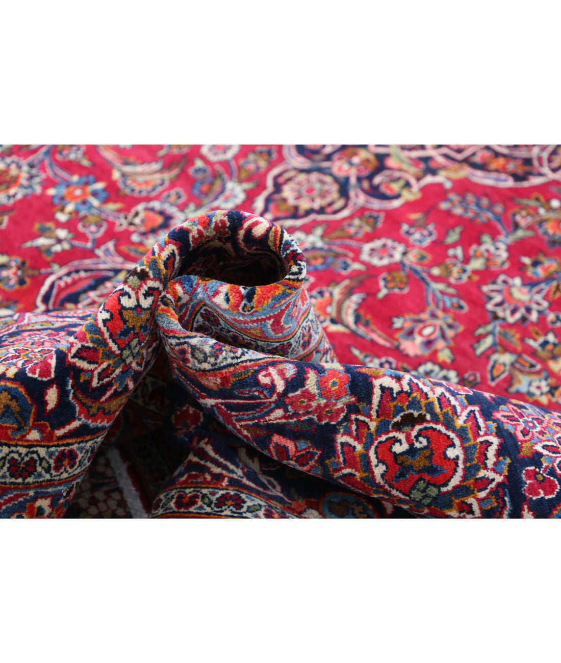 Hand Knotted Persian Kashan Wool Rug - 9'1'' x 12'7'' 9'1'' x 12'7'' (273 X 378) / Red / Blue