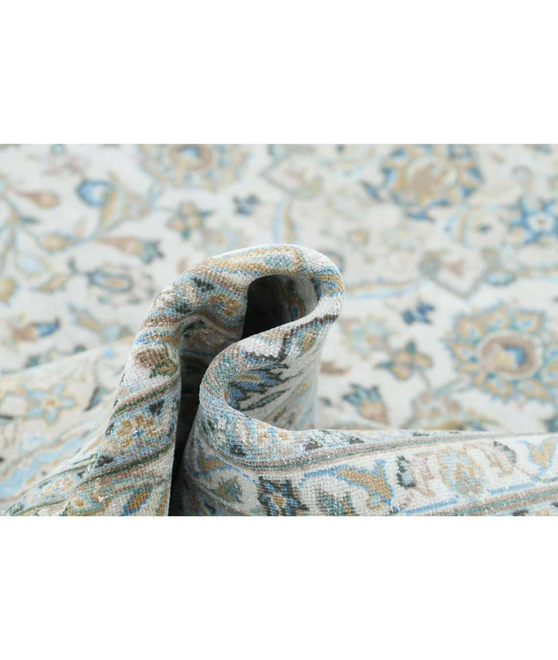 Hand Knotted Vintage Persian Kashan Wool Rug - 8'7'' x 12'7'' 8'7'' x 12'7'' (258 X 378) / Ivory / Blue