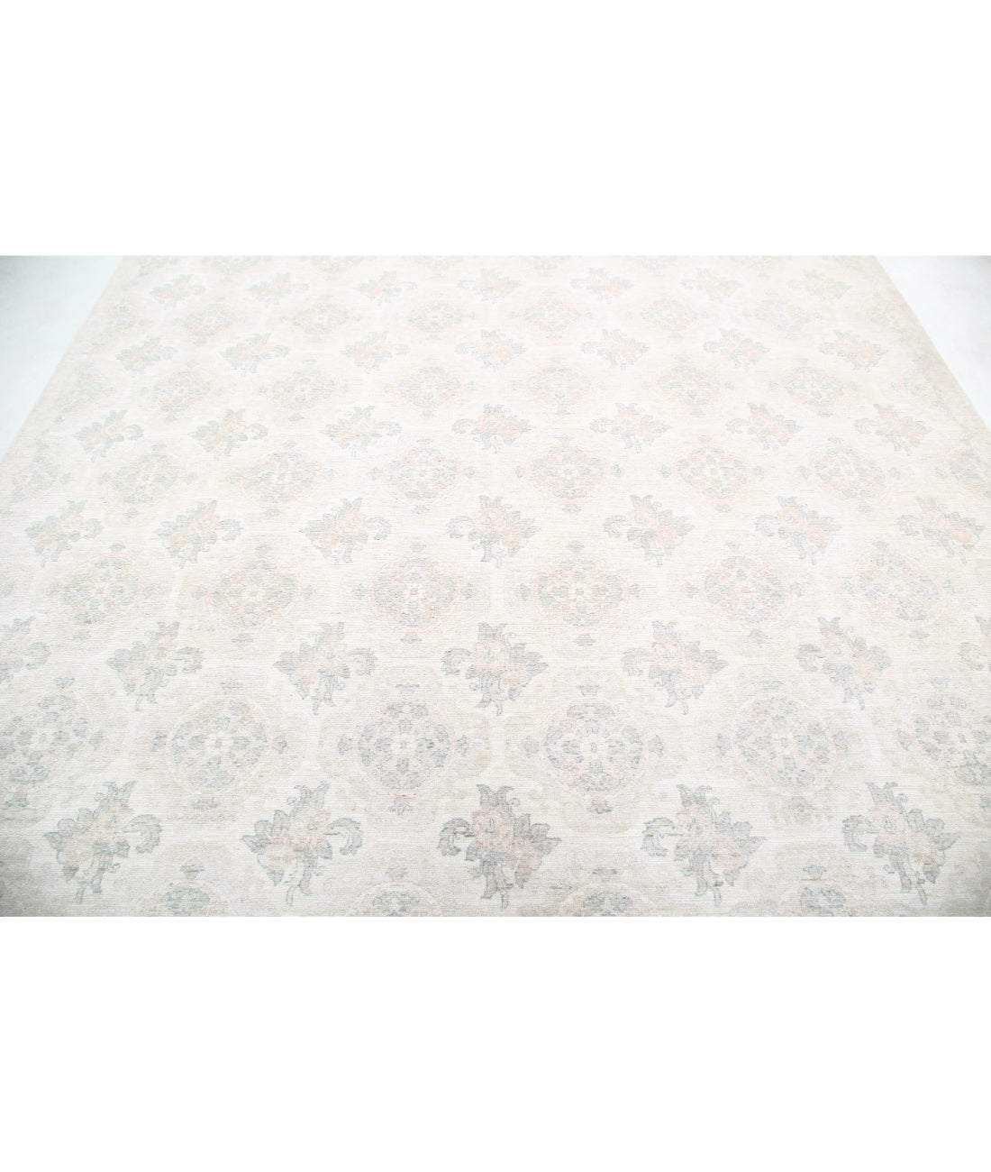 Hand Knotted Artemix Wool Rug - 9'1'' x 12'3'' 9'1'' x 12'3'' (273 X 368) / Ivory / Taupe