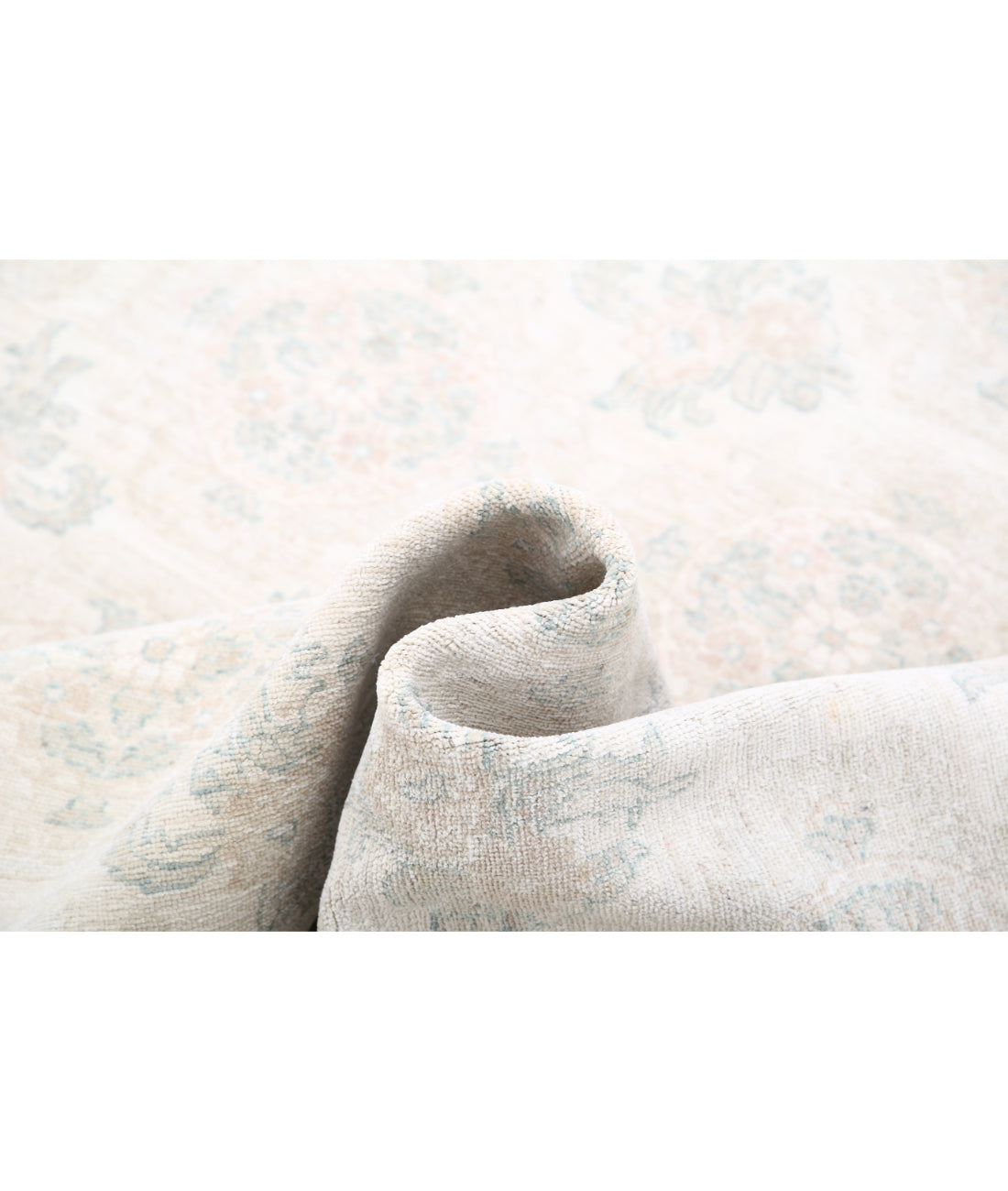 Hand Knotted Artemix Wool Rug - 9'1'' x 12'3'' 9'1'' x 12'3'' (273 X 368) / Ivory / Taupe