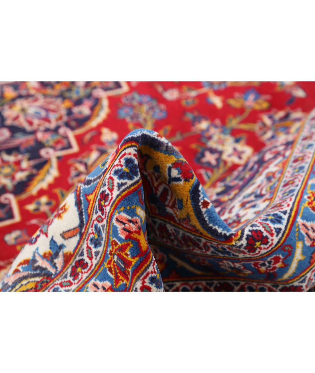 Hand Knotted Persian Kashan Wool Rug - 9'1'' x 12'9'' 9'1'' x 12'9'' (273 X 383) / Red / Blue