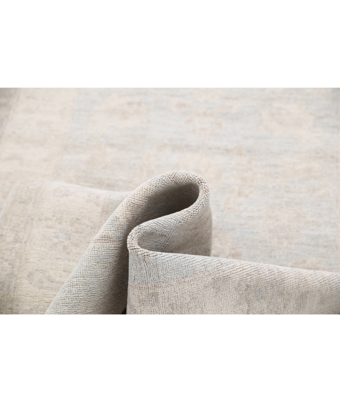 Hand Knotted Serenity Wool Rug - 2'8'' x 8'1'' 2'8'' x 8'1'' (80 X 243) / Grey / Ivory
