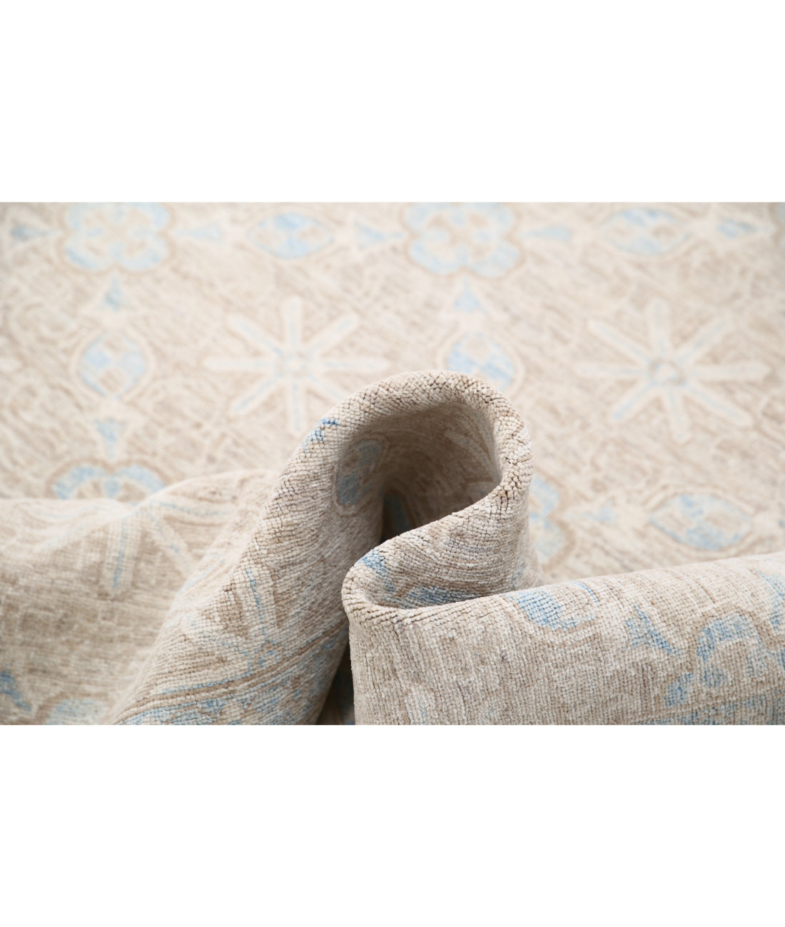 Hand Knotted Serenity Wool Rug - 5'7'' x 8'5'' 5'7'' x 8'5'' (168 X 253) / Taupe / Ivory