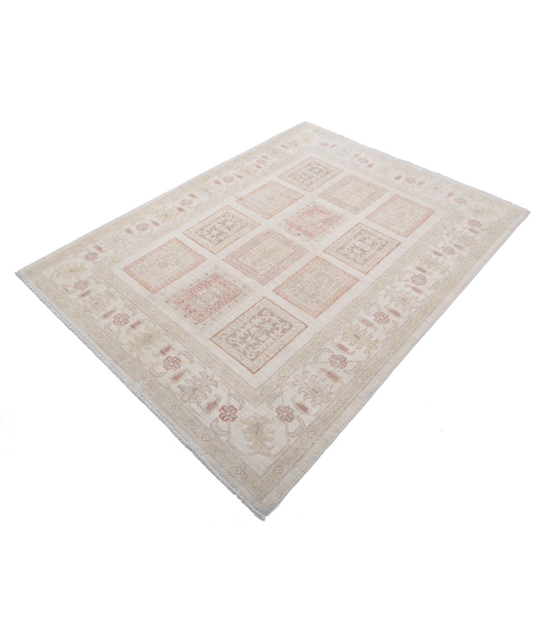 Hand Knotted Serenity Wool Rug - 4'10'' x 6'5'' 4'10'' x 6'5'' (145 X 193) / Ivory / Ivory