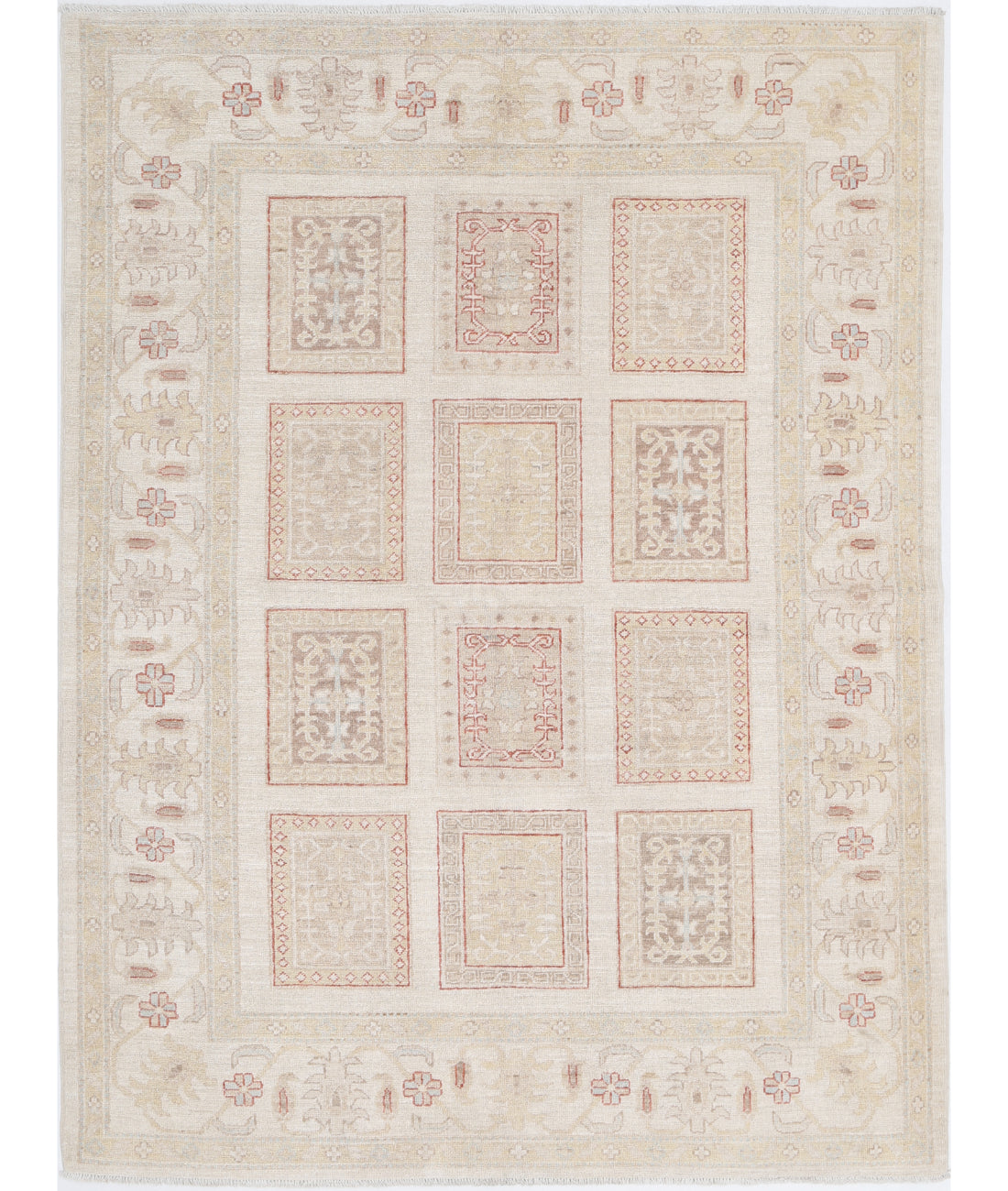 Hand Knotted Serenity Wool Rug - 4&#39;10&#39;&#39; x 6&#39;5&#39;&#39; 4&#39;10&#39;&#39; x 6&#39;5&#39;&#39; (145 X 193) / Ivory / Ivory