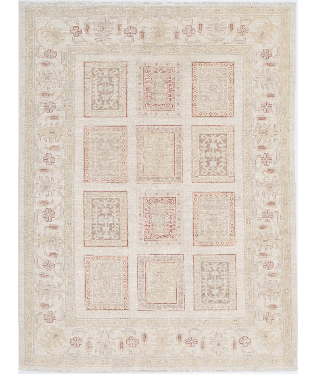 Hand Knotted Serenity Wool Rug - 4'10'' x 6'5''