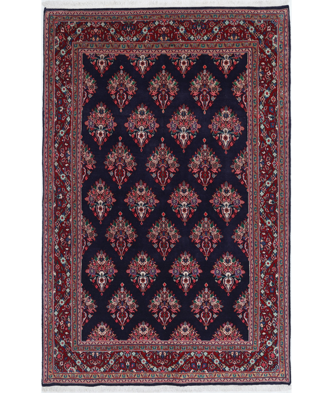 Hand Knotted Oriental Kashan Wool Rug - 4'4'' x 6'9''