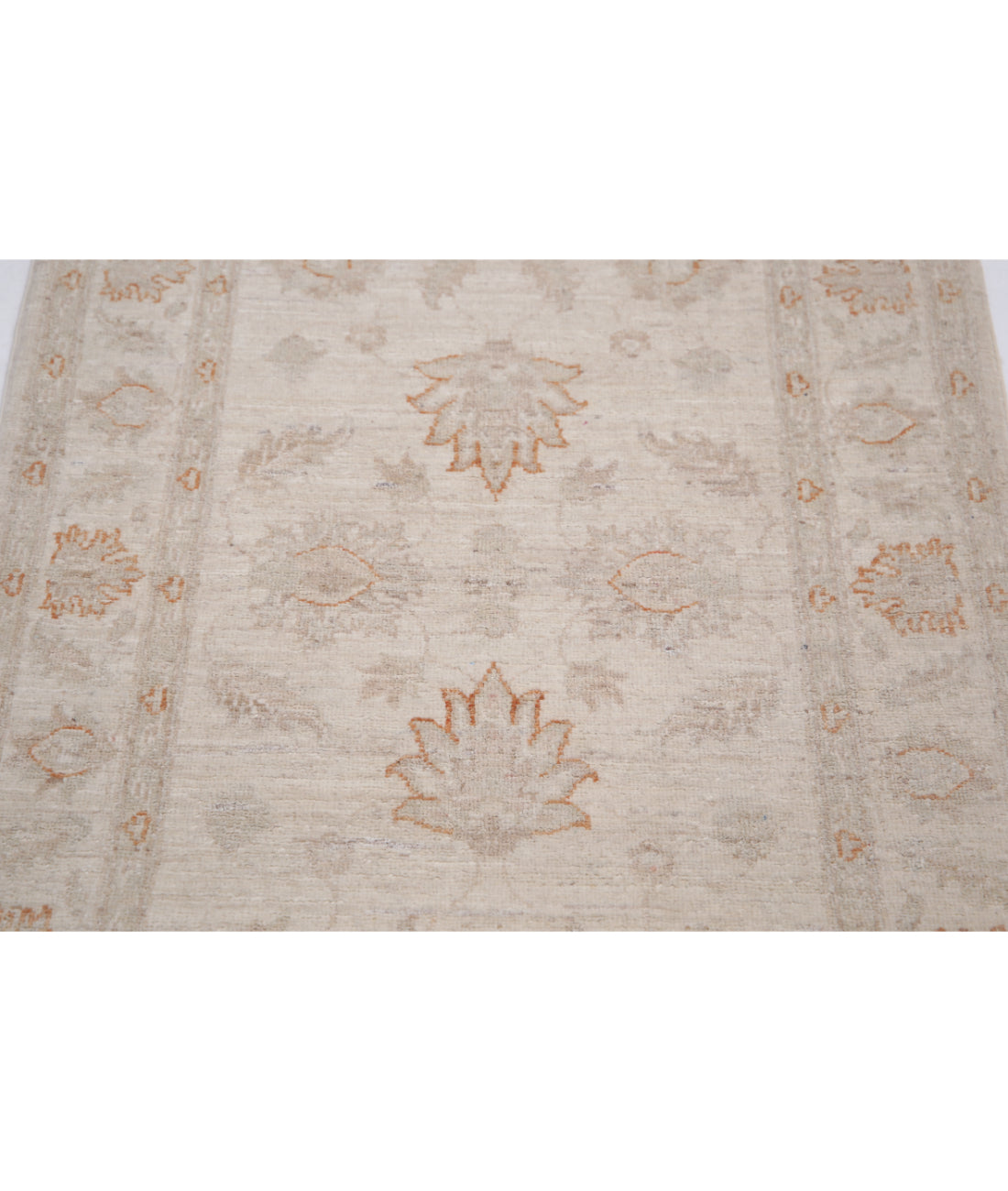 Hand Knotted Serenity Wool Rug - 2'6'' x 4'1'' 2'6'' x 4'1'' (75 X 123) / Ivory / Ivory