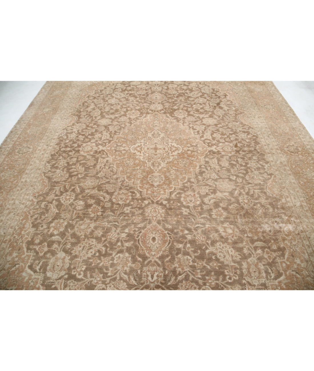 Hand Knotted Vintage Persian Kashan Wool Rug - 9'5'' x 13'3'' 9'5'' x 13'3'' (283 X 398) / Brown / Red