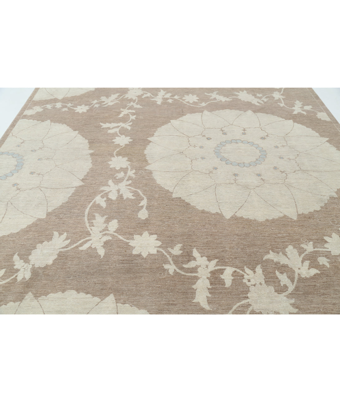 Hand Knotted Artemix Wool Rug - 8'10'' x 11'9'' 8'10'' x 11'9'' (265 X 353) / Taupe / Ivory