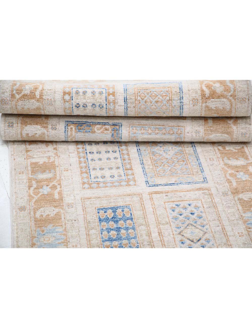 Hand Knotted Bakhtiari Wool Rug - 2'7'' x 9'2'' Arteverk Arteverk Rugs