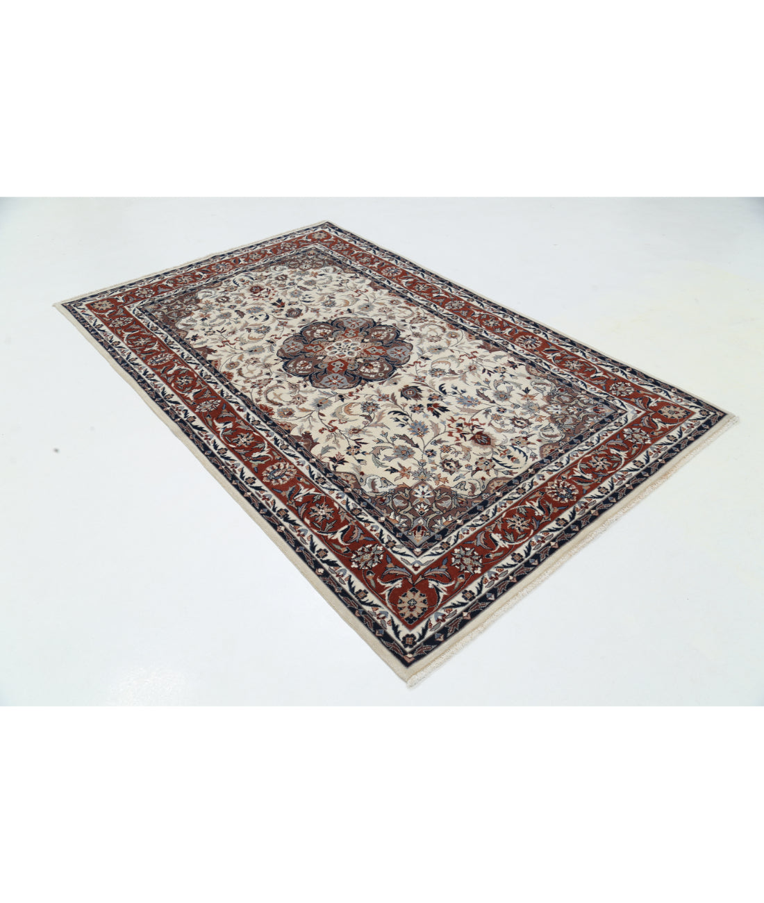 Hand Knotted Heritage Persian Style Wool Rug - 5'1'' x 8'0'' 5' 1" X 8' 0" (155 X 244) / Ivory / Rust