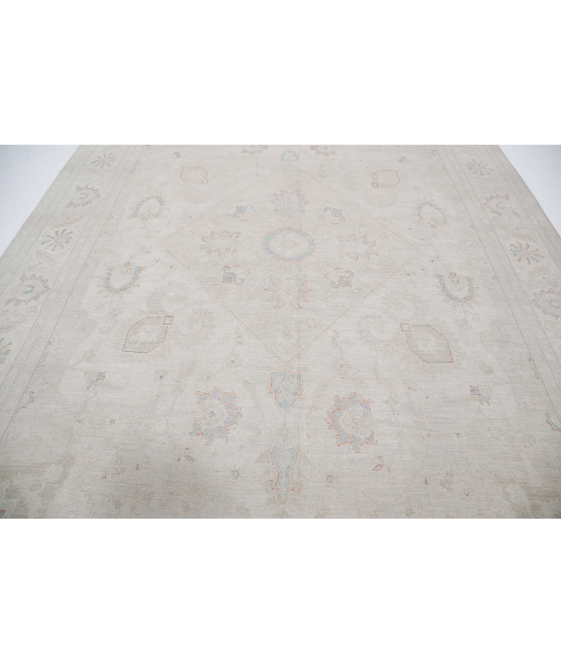 Hand Knotted Ariana Haji Jalili Wool Rug - 7'9'' x 10'5'' 7'9'' x 10'5'' (233 X 313) / Ivory / Grey
