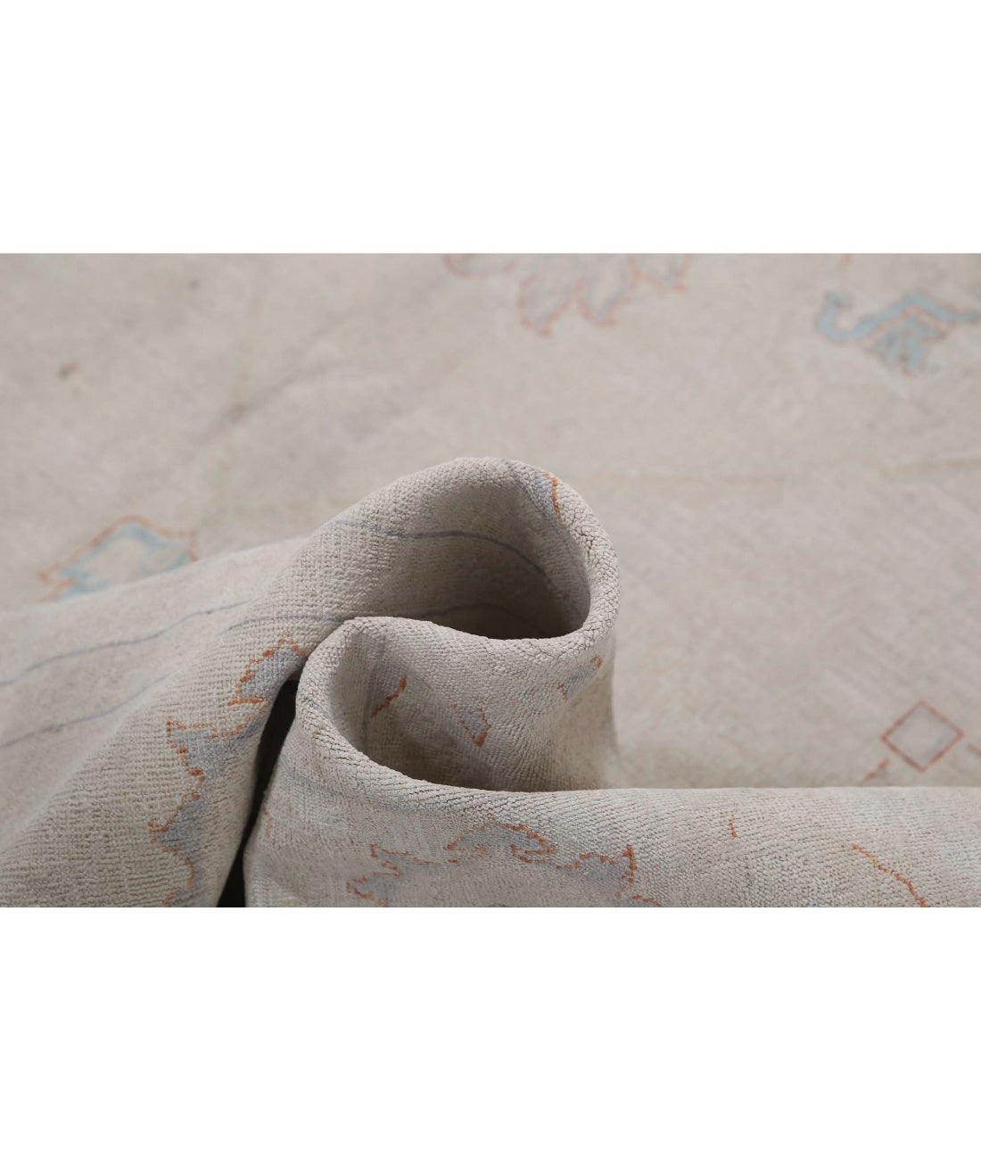 Hand Knotted Ariana Haji Jalili Wool Rug - 7'9'' x 10'5'' 7'9'' x 10'5'' (233 X 313) / Ivory / Grey