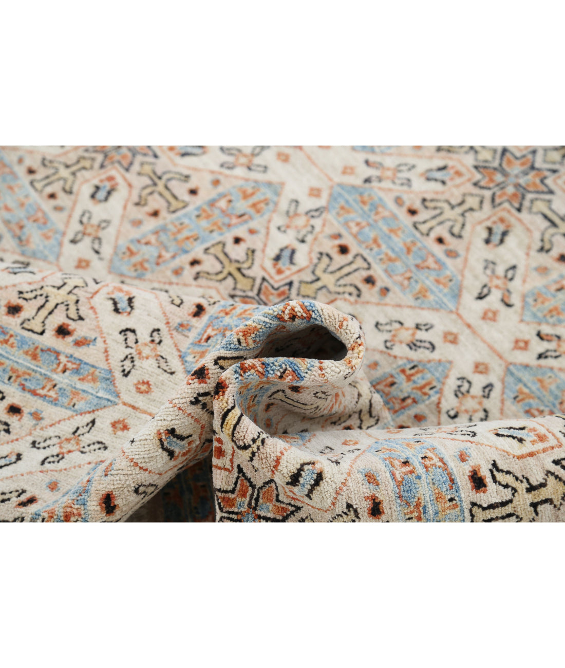 Hand Knotted Artemix Wool Rug - 4'10'' x 9'4'' 4'10'' x 9'4'' (145 X 280) / Ivory / Blue