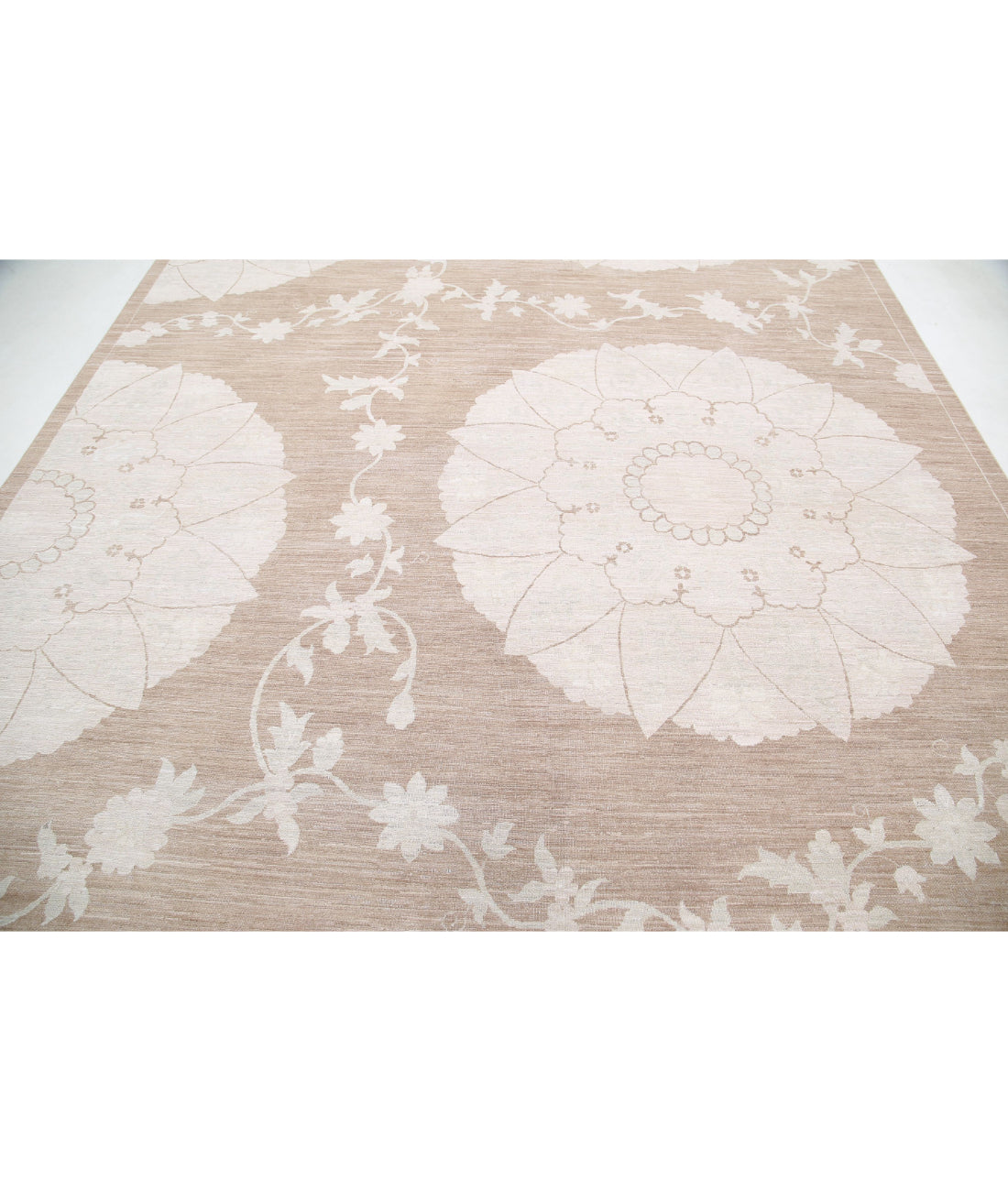 Hand Knotted Fine Serenity Wool Rug - 9'0'' x 11'11'' 9'0'' x 11'11'' (270 X 358) / Brown / Ivory
