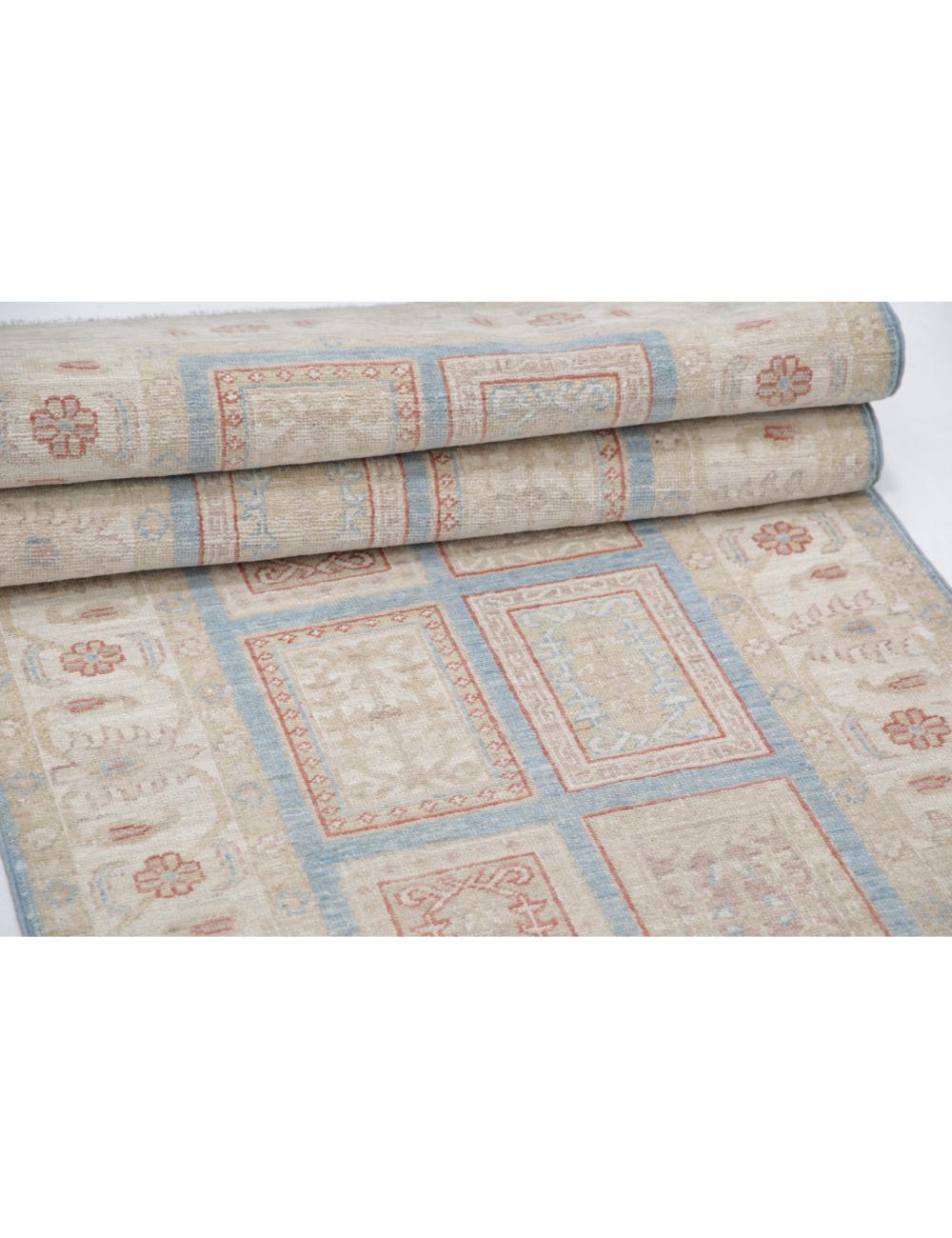 Hand Knotted Bakhtiari Wool Rug - 2'7'' x 9'10'' Arteverk Arteverk Rugs