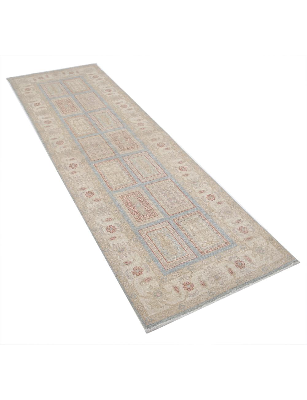Hand Knotted Bakhtiari Wool Rug - 2'7'' x 8'2''