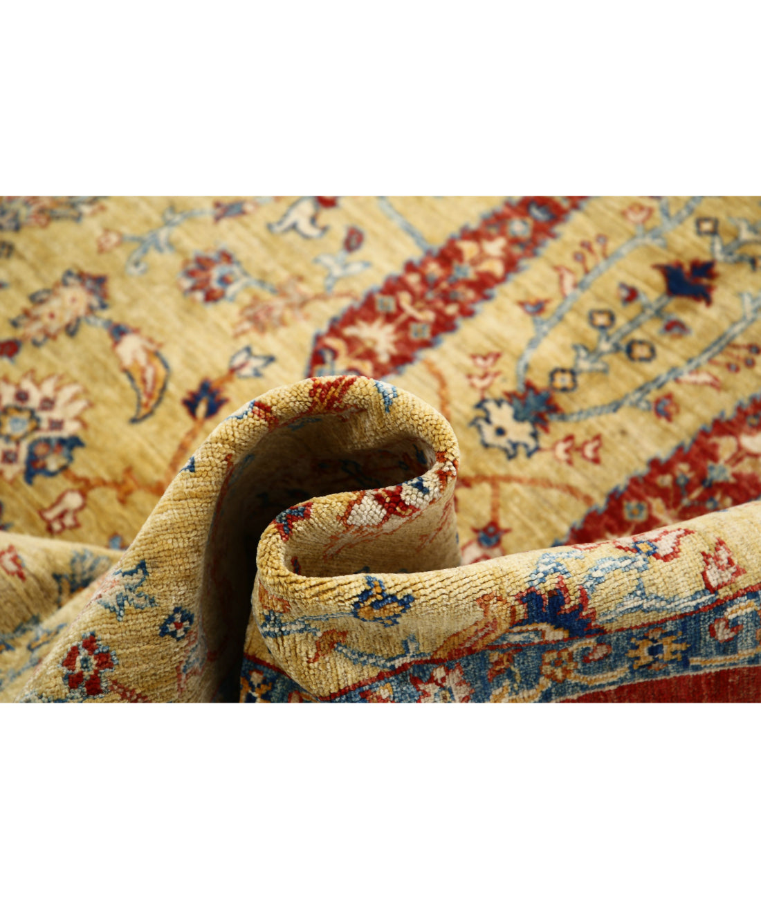 Hand Knotted Bakshaish Wool Rug - 5'6'' x 8'4'' 5'6'' x 8'4'' (165 X 250) / Gold / Red