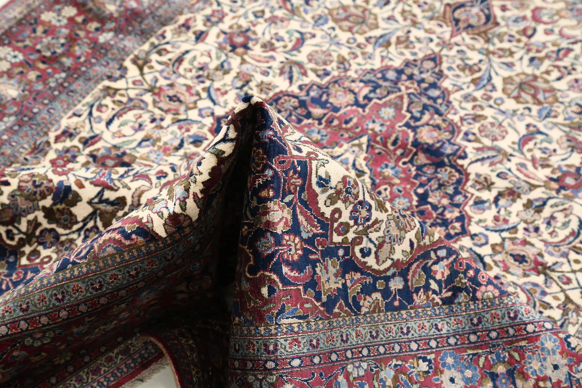 Hand Knotted Antique Masterpiece Persian Kashan Fine Silk Rug - 4'3'' x 6'8'' - Arteverk Rugs Area rug