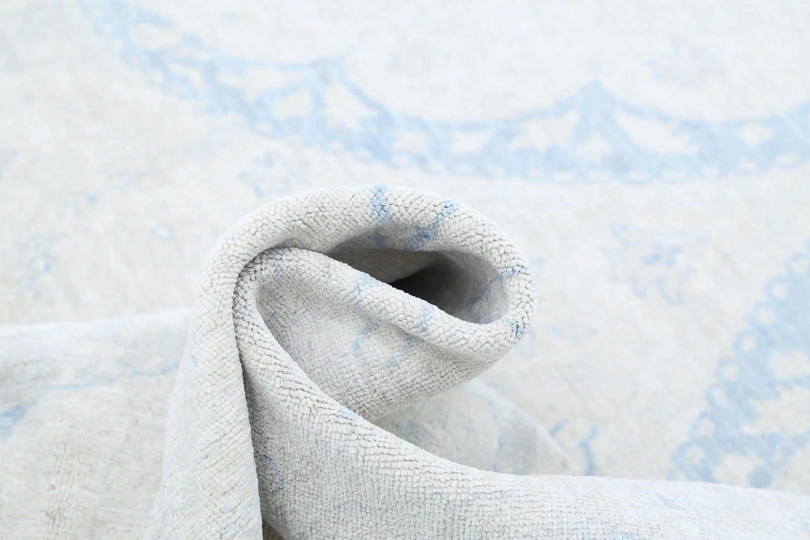 Hand Knotted Artemix Wool Rug - 6'5'' x 11'11'' - Arteverk Rugs Area rug