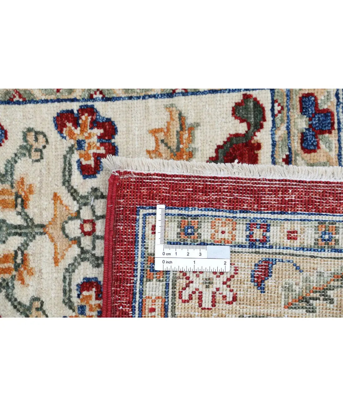 Hand Knotted Bakhtiari Wool Rug - 4'10'' x 6'5''