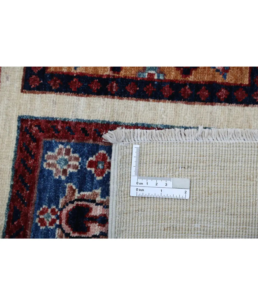 Hand Knotted Bakhtiari Wool Rug - 4'11'' x 6'10''