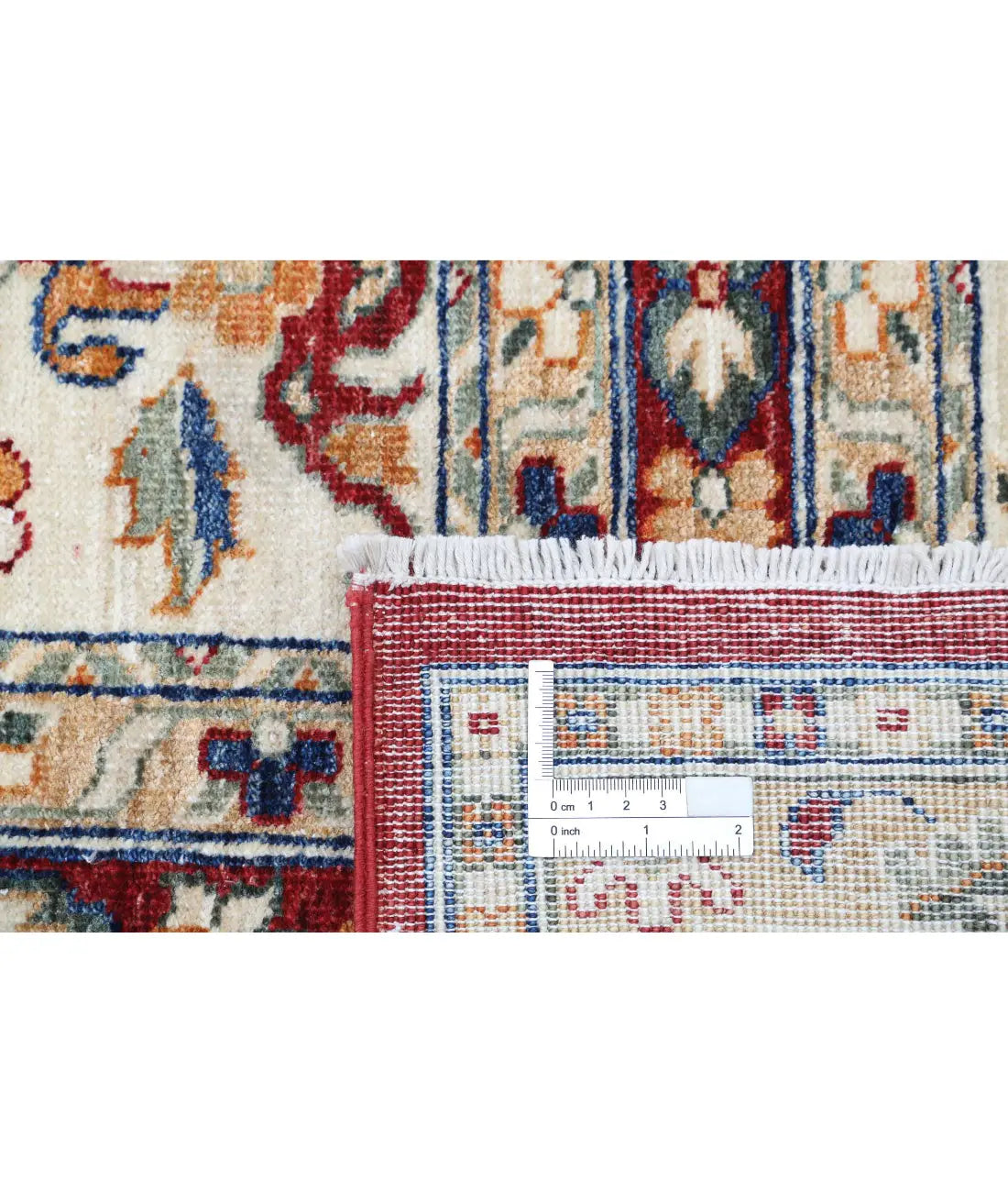 Hand Knotted Bakhtiari Wool Rug - 4'5'' x 6'2''