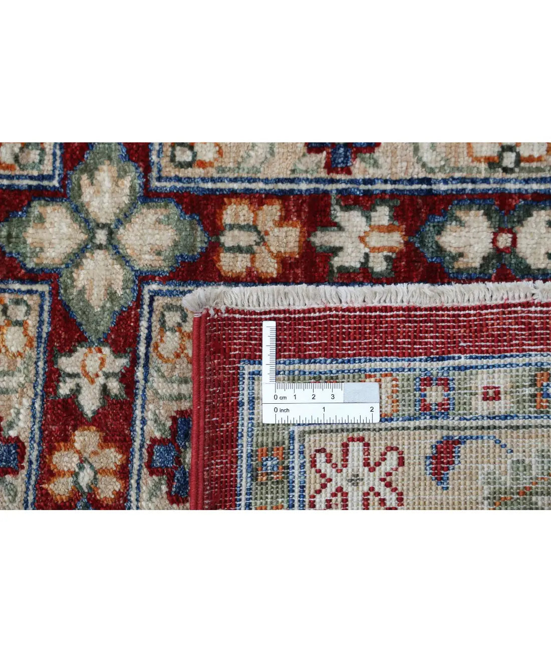 Hand Knotted Bakhtiari Wool Rug - 4'6'' x 6'4''