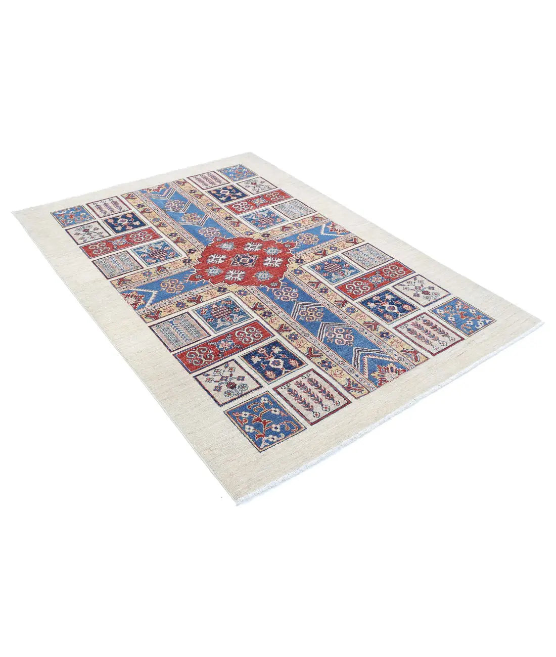 Hand Knotted Bakhtiari Wool Rug - 4'9'' x 6'6''